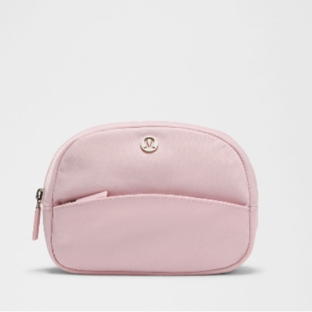 lululemon athletica City Essentials Pouch Mini 2L